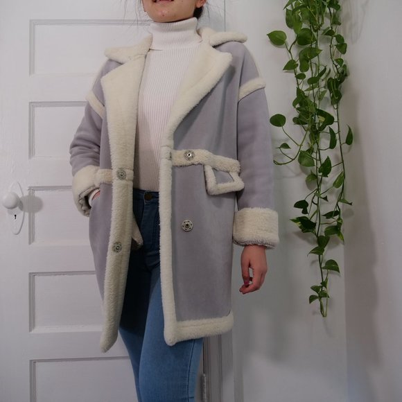 Colorblock pastel blue faux fur coat. Size: US S/XS Very soft and warm - Picture 2 of 14